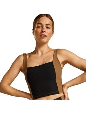 Beyond Yoga Black and Brown Colorblock Crop Tank medium